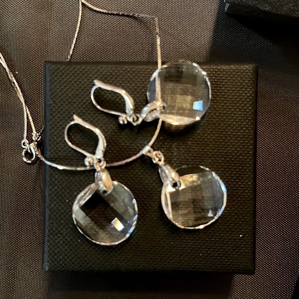 Clear Swarovski drop necklace and earrings -set